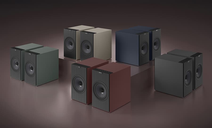 Group shot of Coda W speakers in 5 colours.